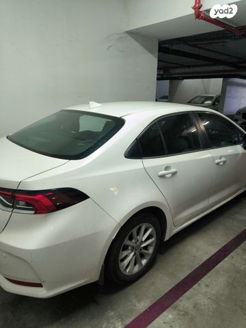 מודעת רכב טויוטה קורולה