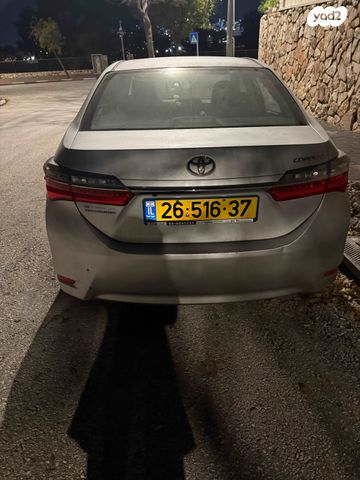 מודעת רכב טויוטה קורולה