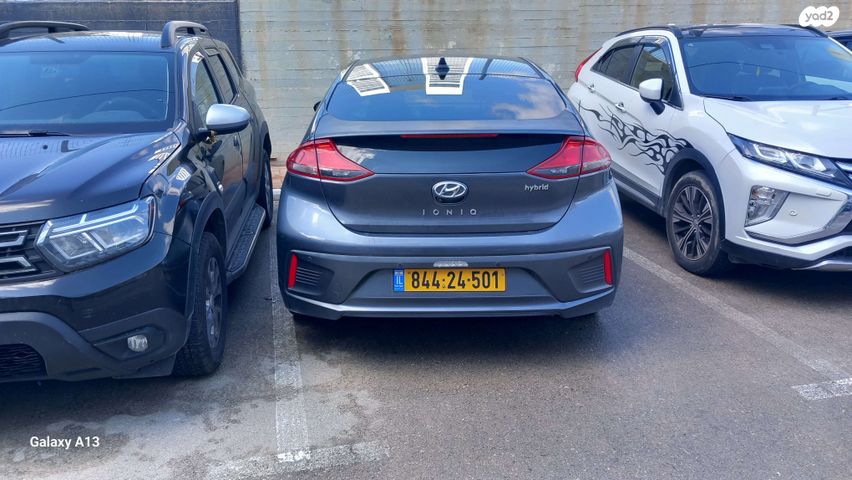 יונדאי איוניק