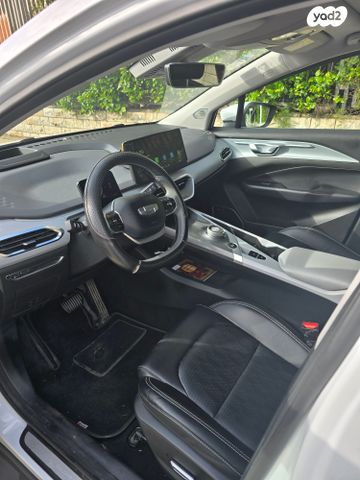 מודעת רכב ג׳ילי Geometry C