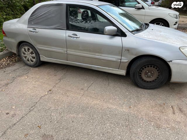 מיצובישי לנסר