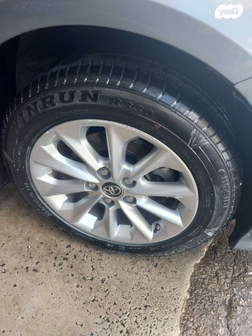 מודעת רכב טויוטה קורולה