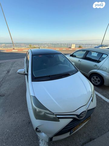 טויוטה יאריס