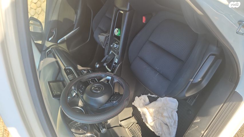 מודעת רכב מאזדה 6