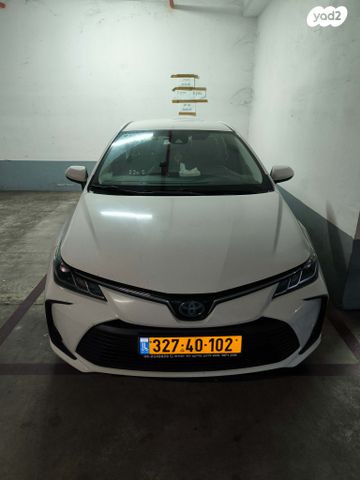 טויוטה קורולה