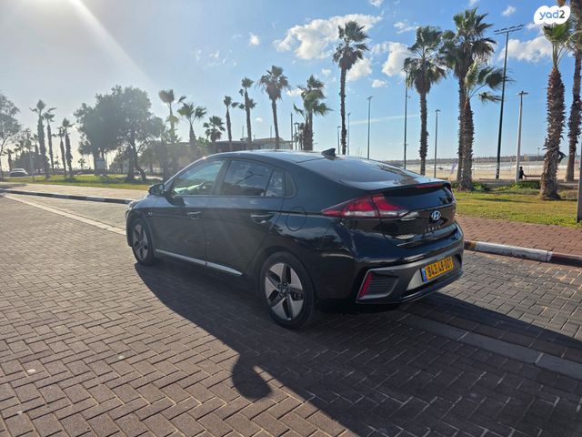 יונדאי איוניק