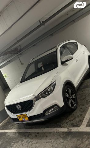 מודעת רכב אם ג'י ZS