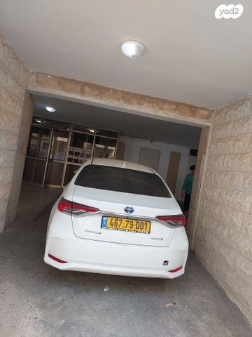 טויוטה קורולה