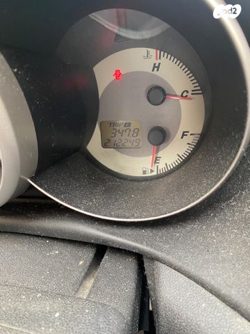 מודעת רכב מאזדה 3