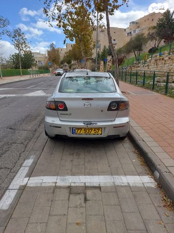 מודעת רכב מאזדה 3