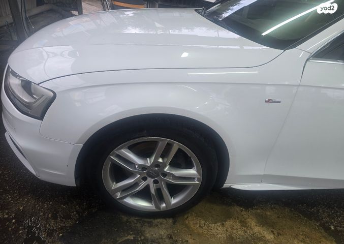 מודעת רכב אאודי A4