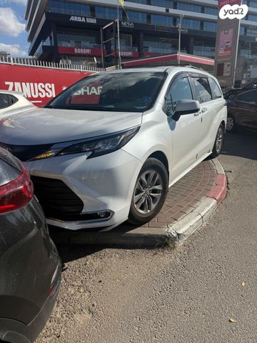 טויוטה סיינה