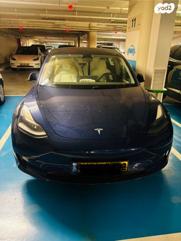 מודעת רכב טסלה מודל 3
