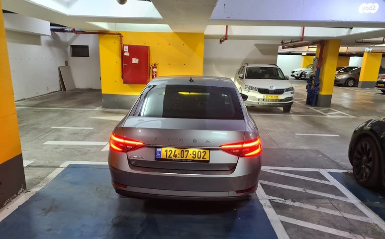 מודעת רכב סקודה סופרב