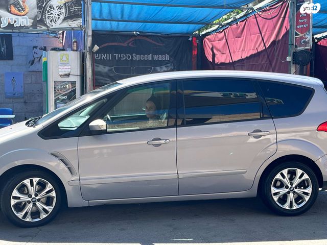 מודעת רכב פורד S-מקס