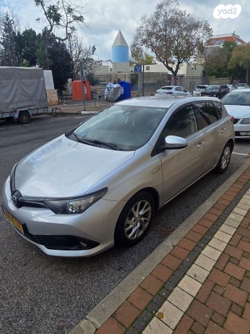 מודעת רכב טויוטה אוריס