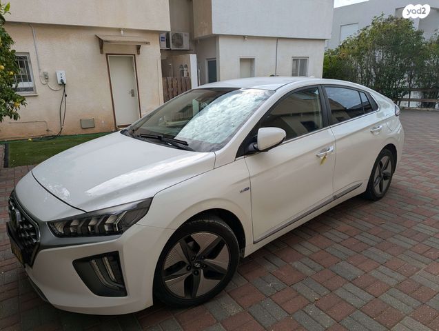 יונדאי איוניק