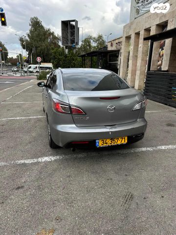 מאזדה 3