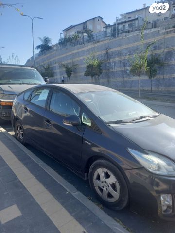 טויוטה פריוס