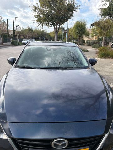 מודעת רכב מאזדה 3