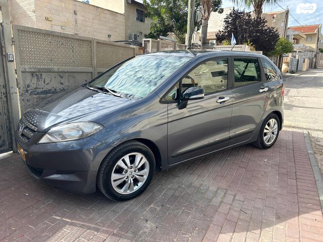 מודעת רכב הונדה FR-V