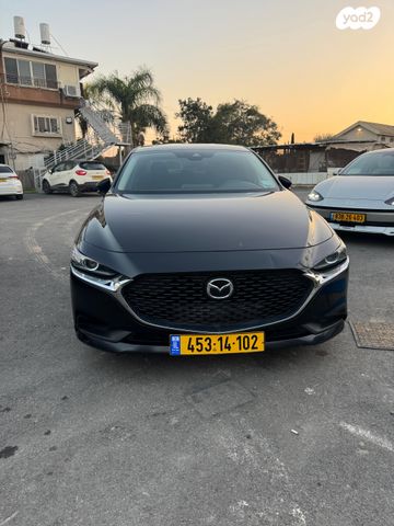 מודעת רכב מאזדה 3