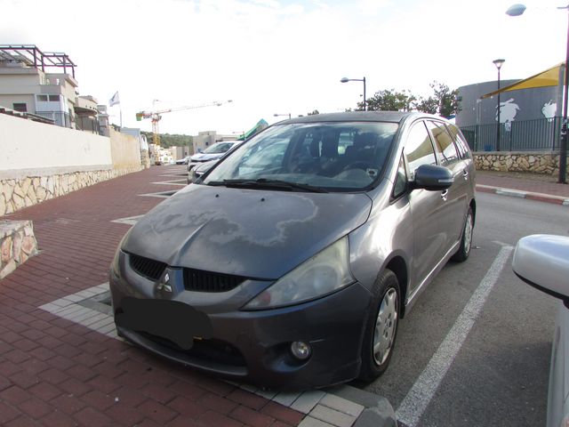 מודעת רכב מיצובישי גרנדיס