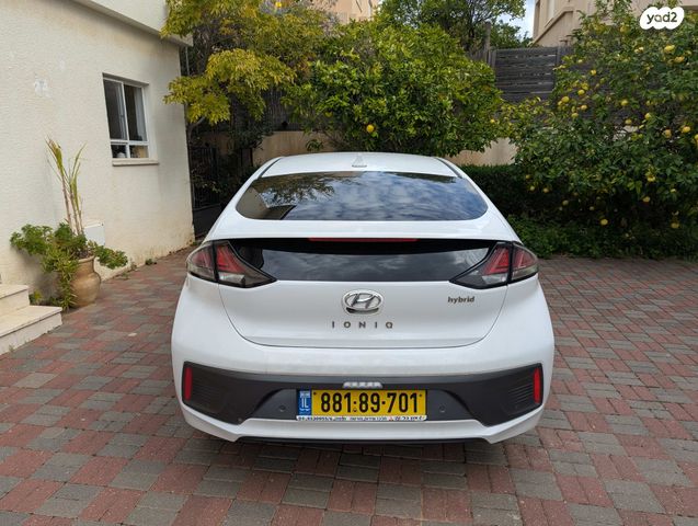 יונדאי איוניק