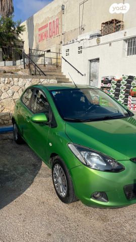 מודעת רכב מאזדה 2