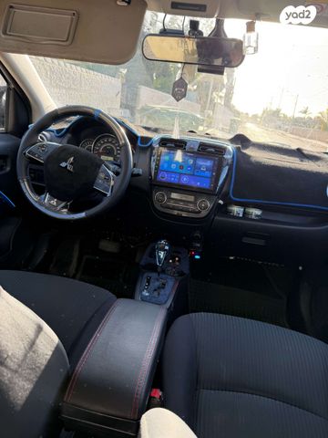 מיצובישי אטראז'