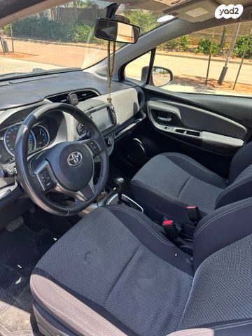 מודעת רכב טויוטה יאריס