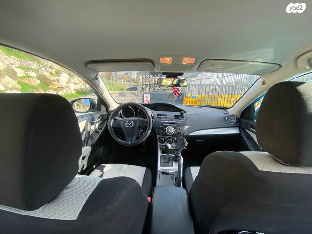 מאזדה 3