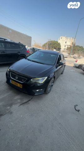 מודעת רכב סיאט לאון