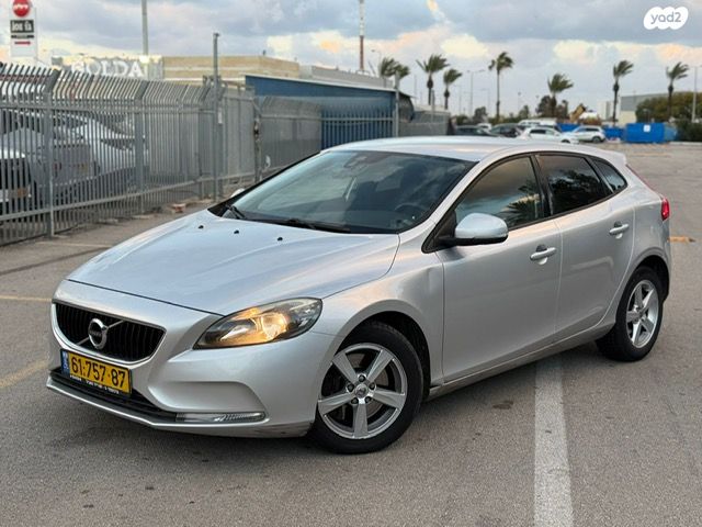 מודעת רכב וולוו V40