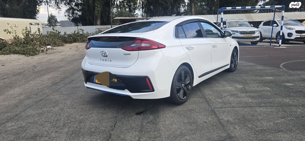 יונדאי איוניק