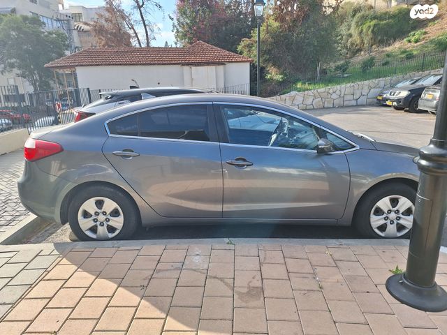 מודעת רכב קיה פורטה 