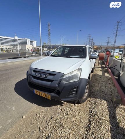 מודעת רכב איסוזו די-מקס