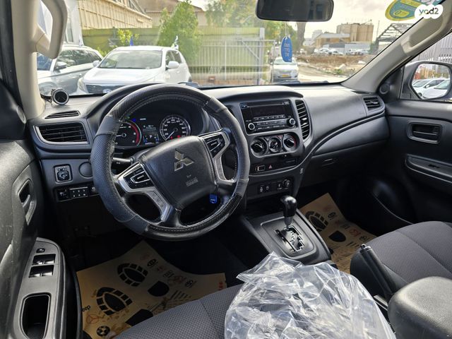 מיצובישי טרייטון / L200