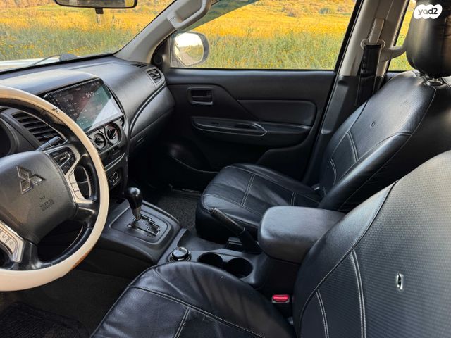 מיצובישי טרייטון / L200