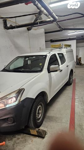 איסוזו די-מקס