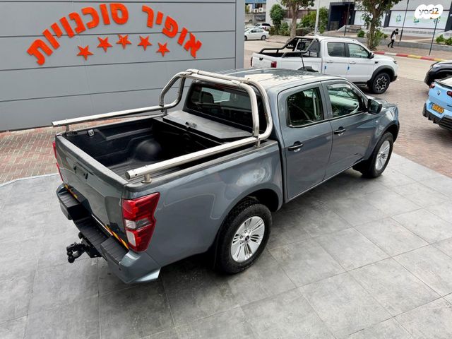 איסוזו די-מקס