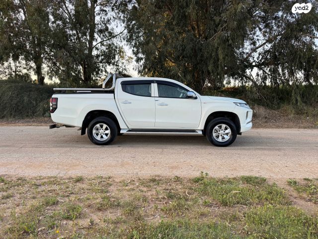 מיצובישי טרייטון / L200