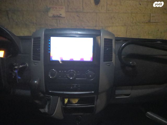 מודעת רכב מרצדס-בנץ ספרינטר