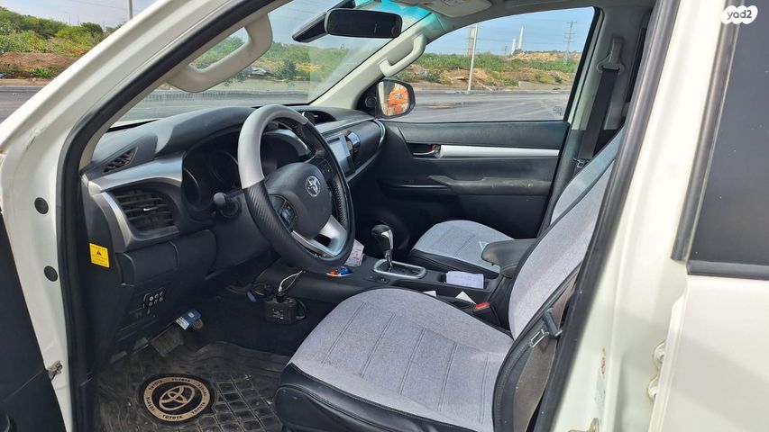 טויוטה היילקס