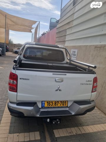 מיצובישי טרייטון / L200