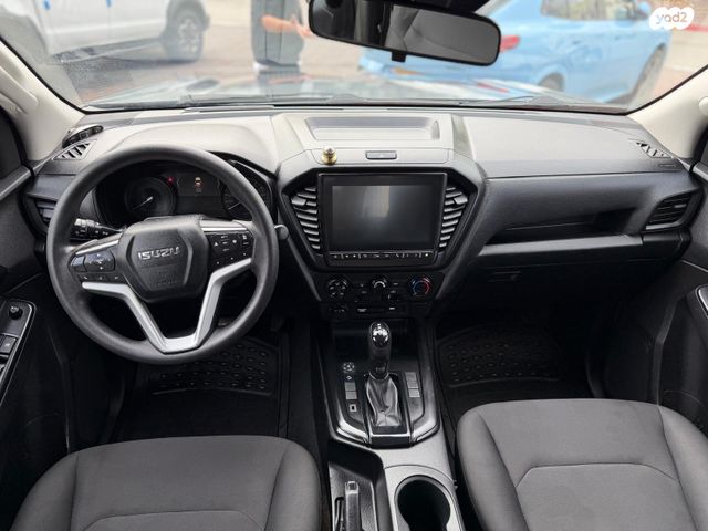 איסוזו די-מקס