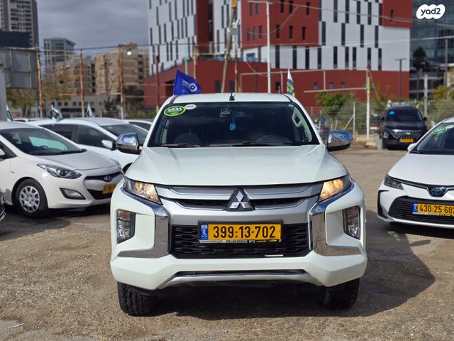 מודעת רכב מיצובישי טרייטון / L200