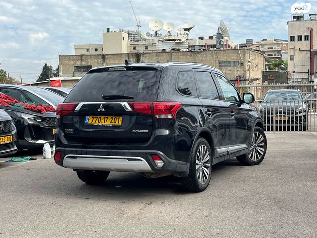 מודעת רכב מיצובישי אאוטלנדר 1