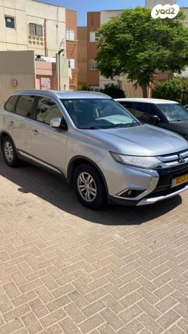 מיצובישי אאוטלנדר