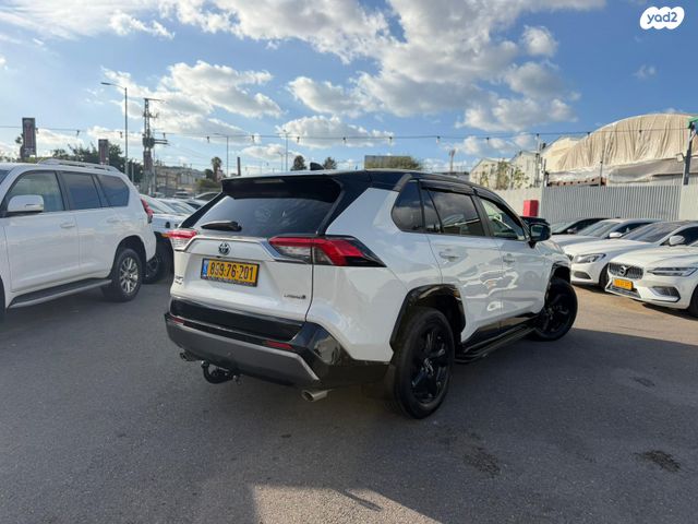 טויוטה RAV4